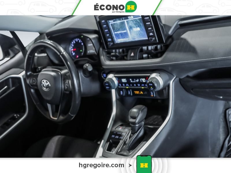 2019 Toyota Rav 4 White Blainville - photo #21