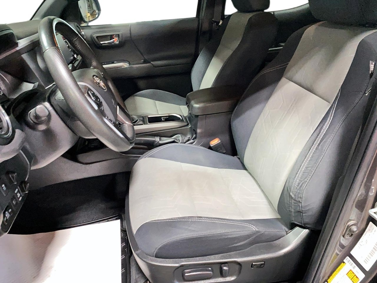 2023 Toyota Tacoma trd Grey Baie-Comeau - photo #6