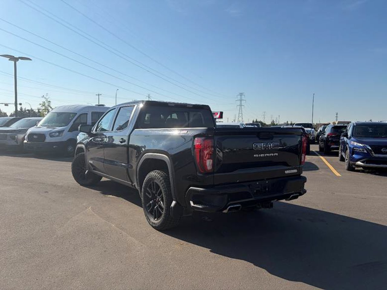 2021 GMC Sierra 1500 4WD Crew Cab 147 Elevation Black Sherwood Park - photo #3