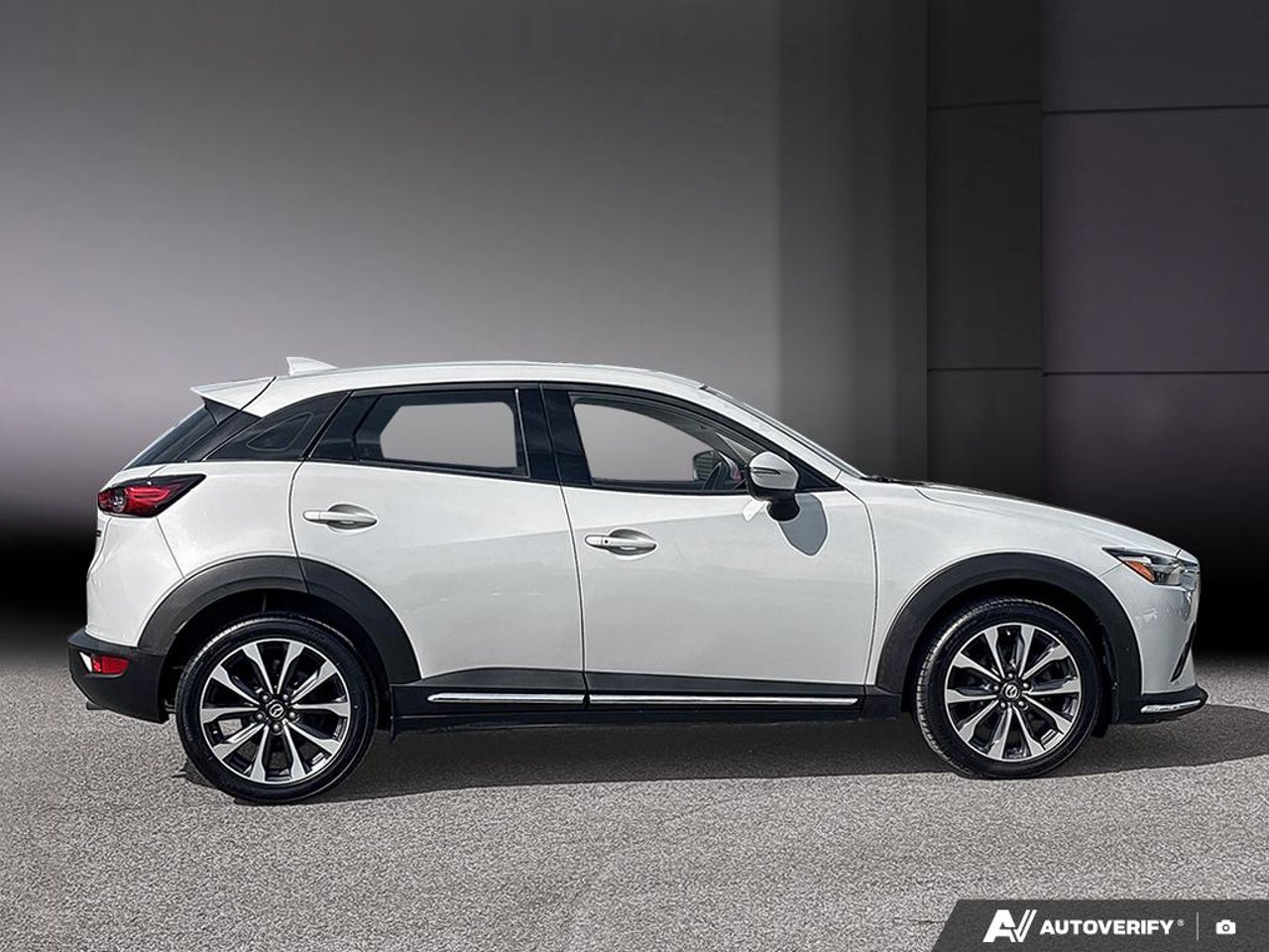 Mazda CX-3 JM1DKFD77K0418242 2019 gray Mirabel - photo #5