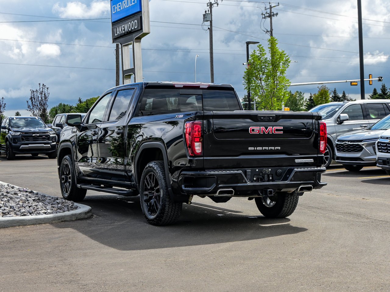 2024 GMC Sierra 1500 4WD Crew Cab 147 Elevation Black Sherwood Park - photo #10
