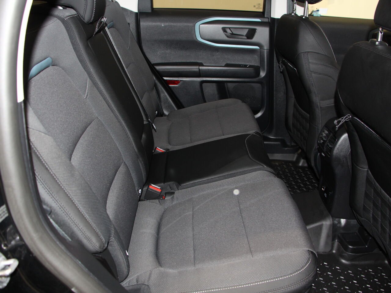 Ford Bronco Sport 2.0 L ECOBOOST + ENS REMORQUAGE + G.O.A.T. 2024 Noir Châteauguay - photo #11
