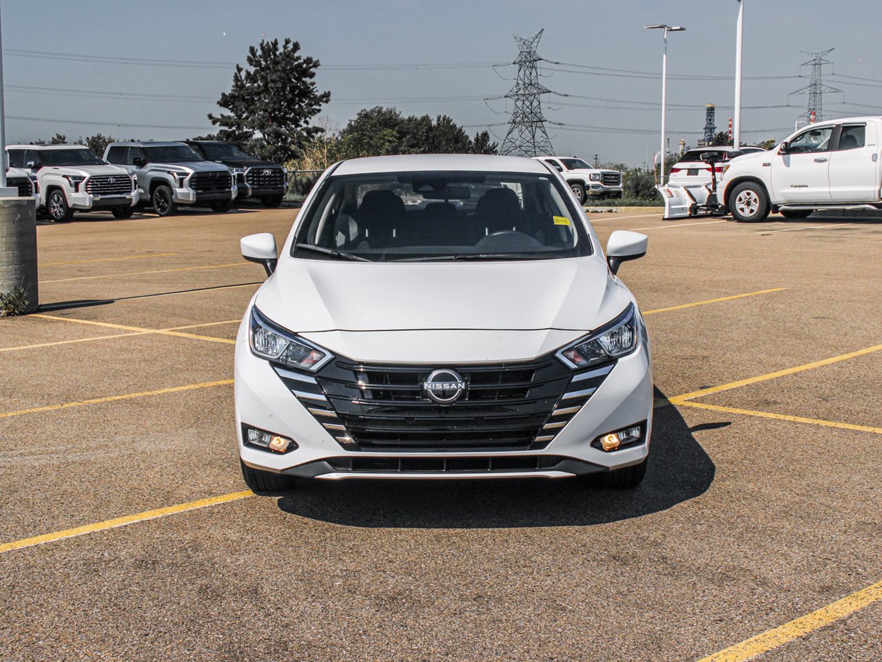2025 Nissan Versa S CVT White Sherwood Park - photo #2