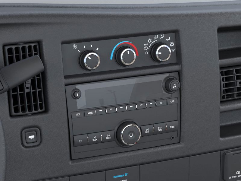 2026 CHEVROLET Express Commercial Cutaway 3500 fourgonnette 159 po SUMMIT WHITE Sherbrooke - photo #19