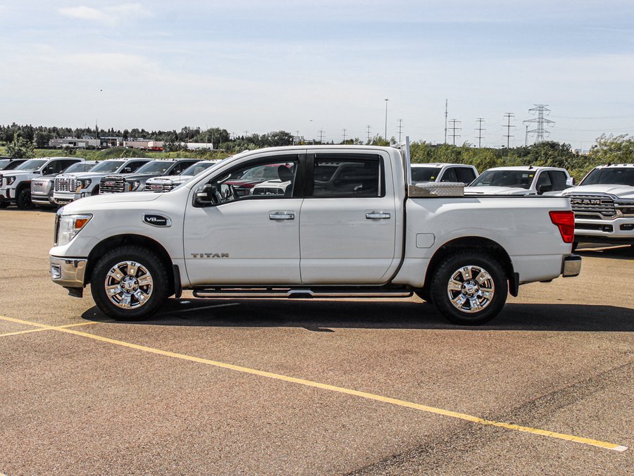 2017 Nissan Titan 2017 White