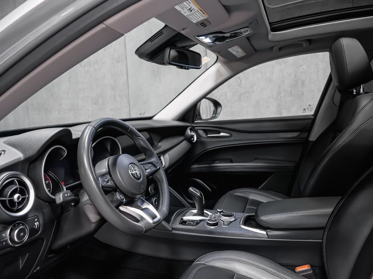Alfa Romeo Stelvio Sprint 2021 Gris Montréal - photo #12