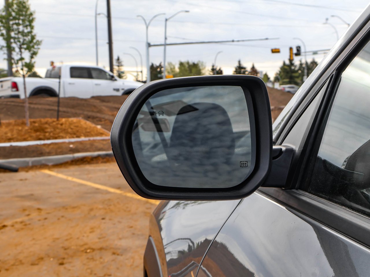 2026 Chevrolet Equinox AWD 4dr LT w/2LT Grey Sherwood Park - photo #12