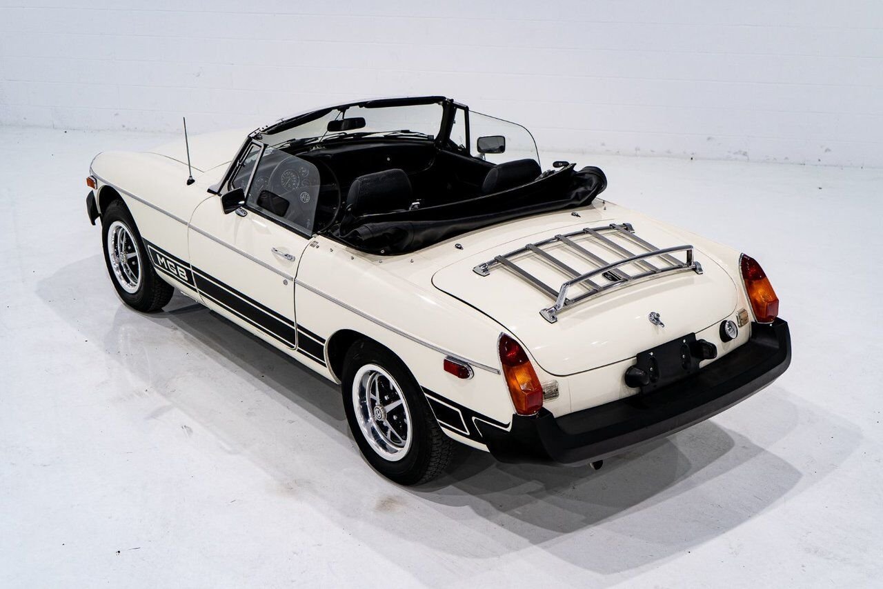 1979 MG B Beautifully presented from former complete restoration White Montreal - photo #57