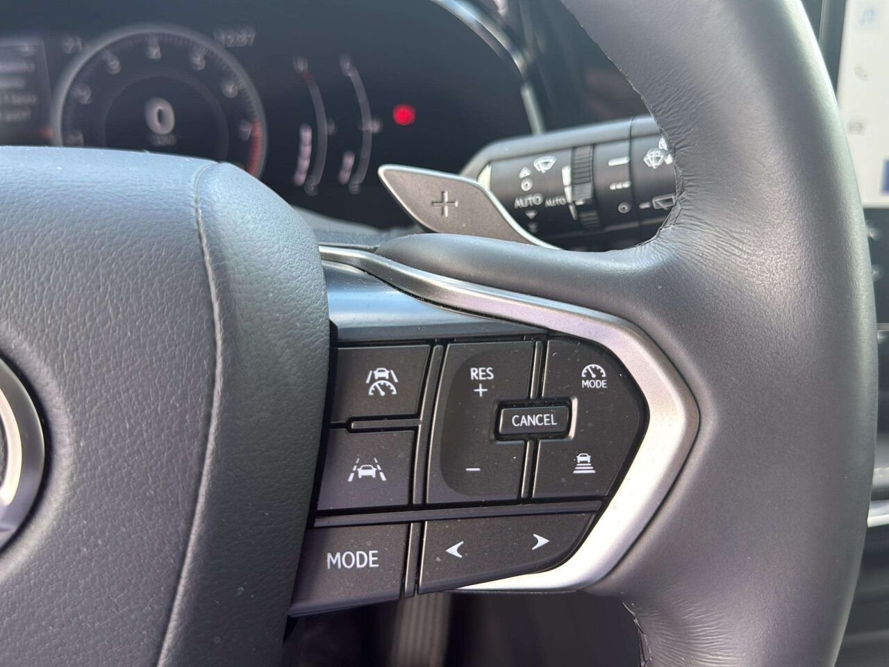 2025 Lexus NX White Gatineau - photo #11