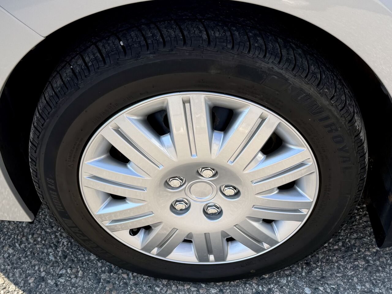 Toyota Corolla 2017 Gris Mont-Laurier - photo #13