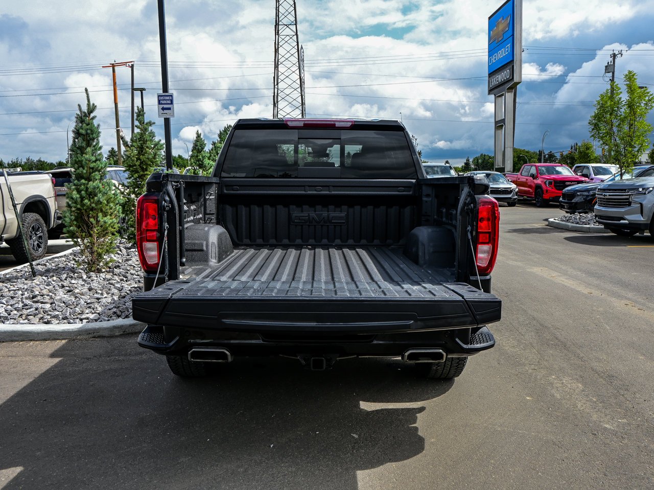 2024 GMC Sierra 1500 4WD Crew Cab 147 Elevation Black Sherwood Park - photo #13