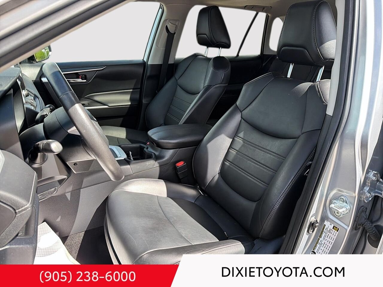 2023 Toyota RAV4 XLE PREMIUM AWD / HEATED SEATS / MOONROOF / LEATHER SURFACE / CARPLAY AND ANDROID AUTO Silver Sky Metallic Mississauga - photo #8
