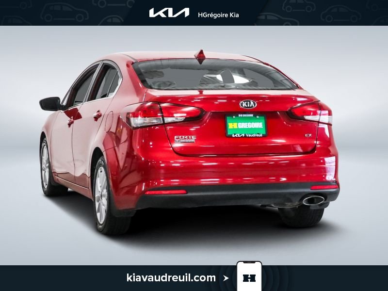 2017 Kia Forte Red Blainville - photo #4