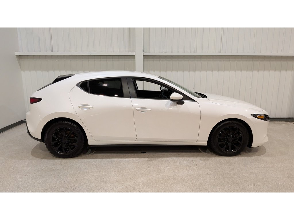 2019 Mazda Mazda3 Sport GS Auto FWD White Val-David - photo #7