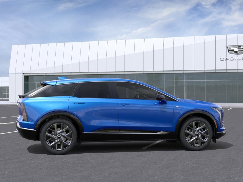 2027 CADILLAC OPTIQ 2027 Coastal Blue Metallic