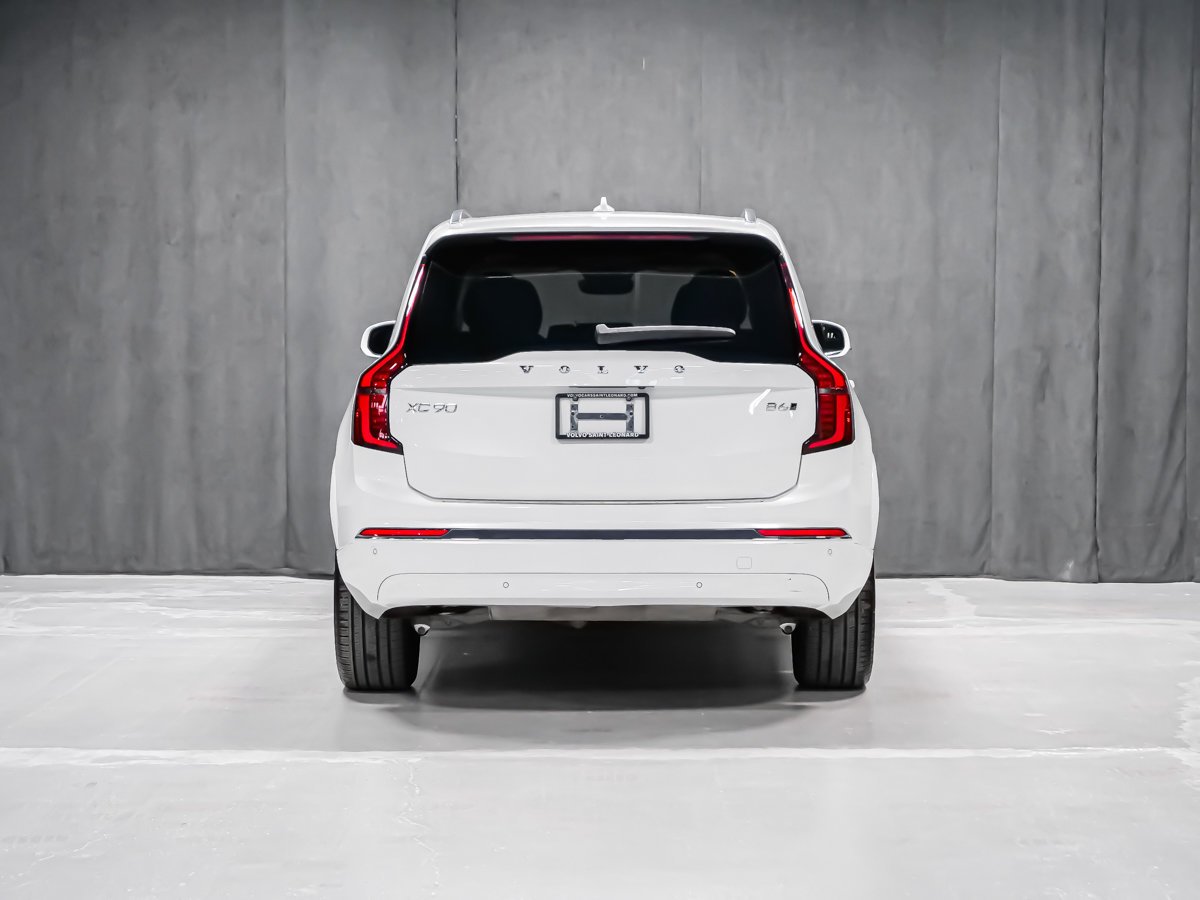 2026 Volvo XC90 B6 CORE BRIGHT White Montreal - photo #4