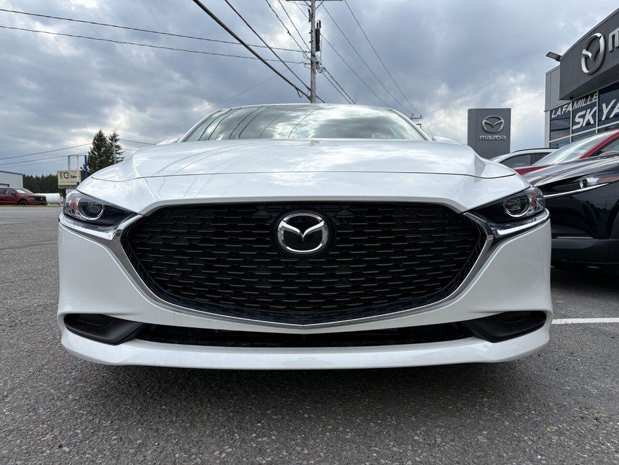 MAZDA Mazda3 2026 2026 Blanc neige nacré