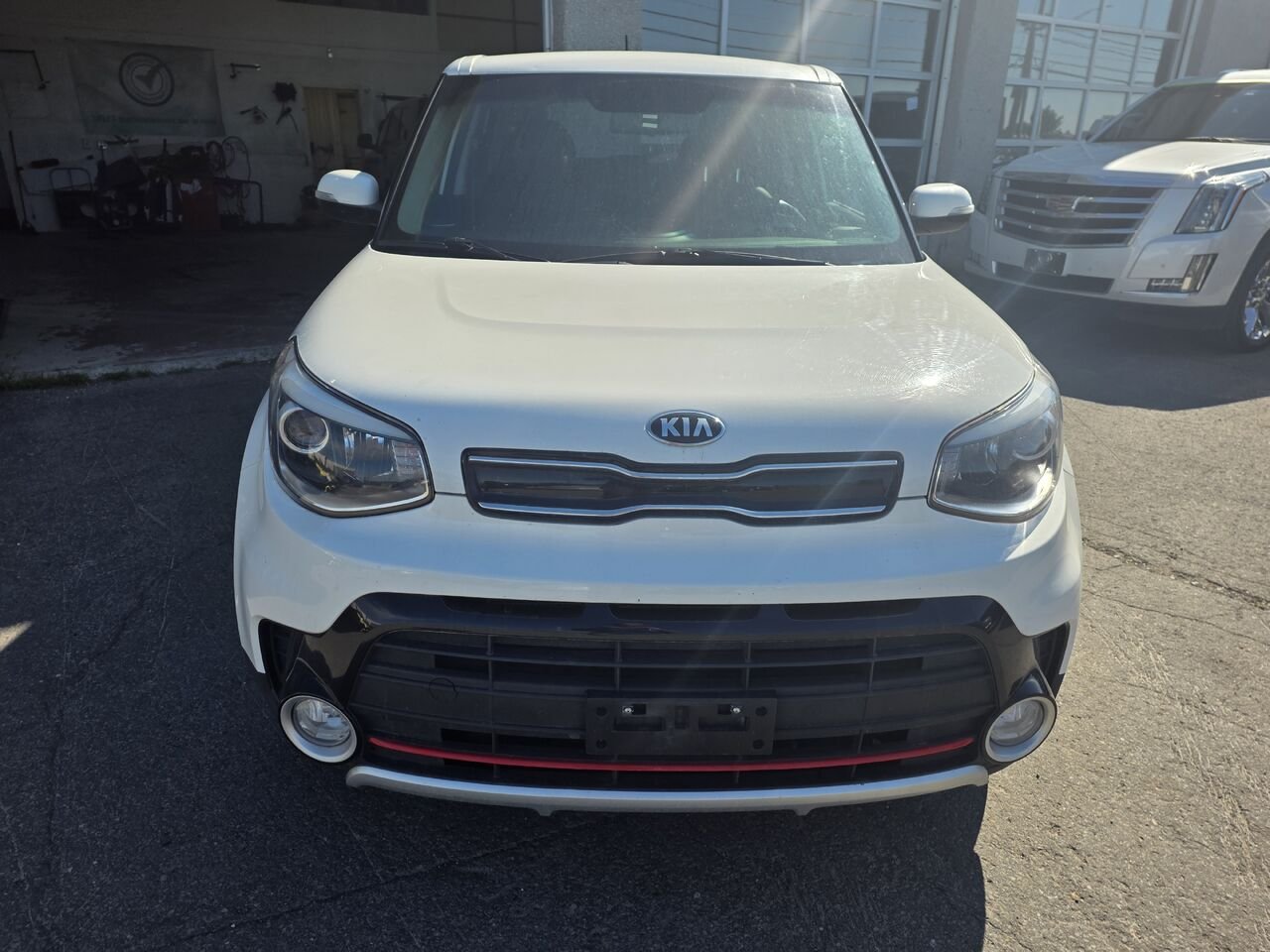 2018 Kia Soul White  - photo #7