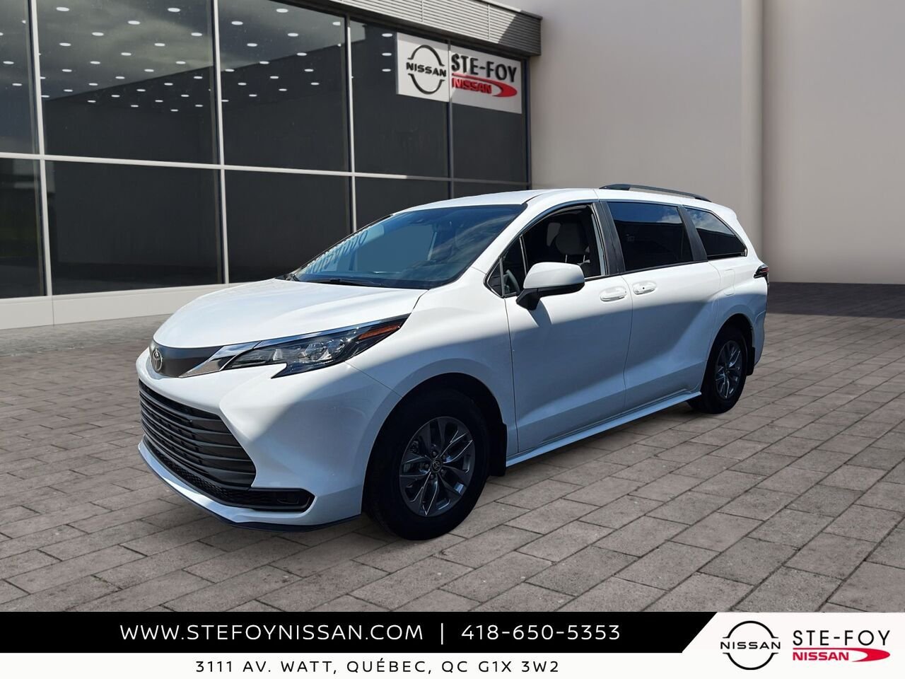 Toyota Sienna LE 8 PASSAGERS 2026 Blanc Ste-Foy - photo #0