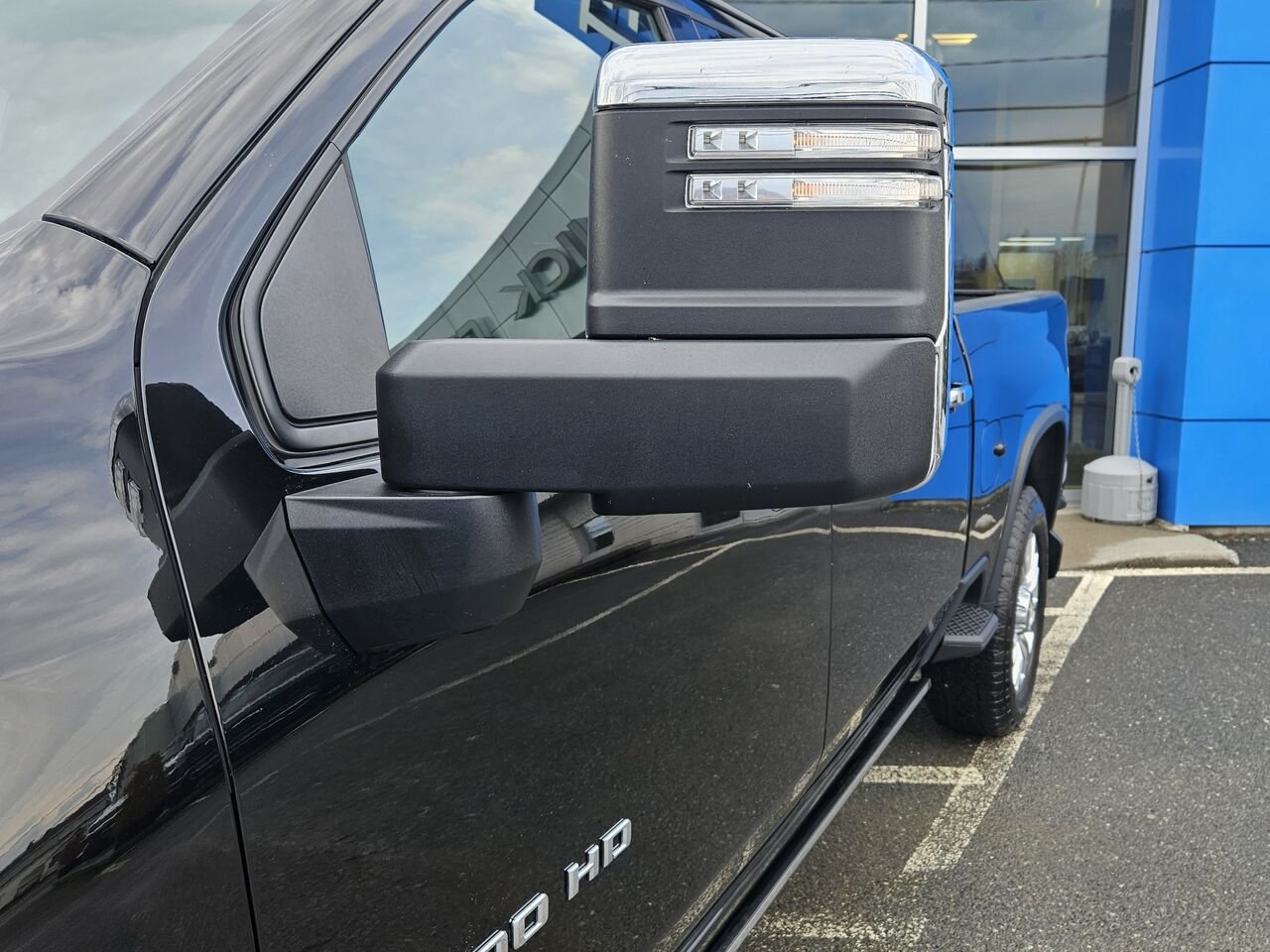2023 Chevrolet Silverado 2500HD High Country cabine multiplace 4RM 159 po Black Thetford Mines - photo #4