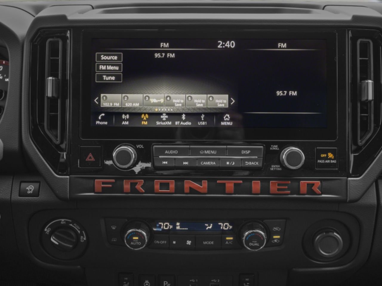 Nissan Frontier 2026 Super noir Ste-Agathe des Monts - photo #7
