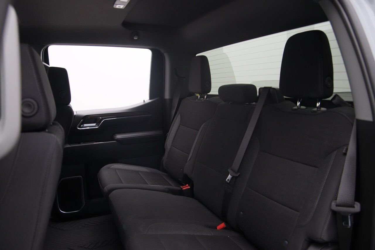Chevrolet Silverado 1500 NIV 1GCUDEED8RZ166970 2024 Gris Baie-Comeau - photo #23