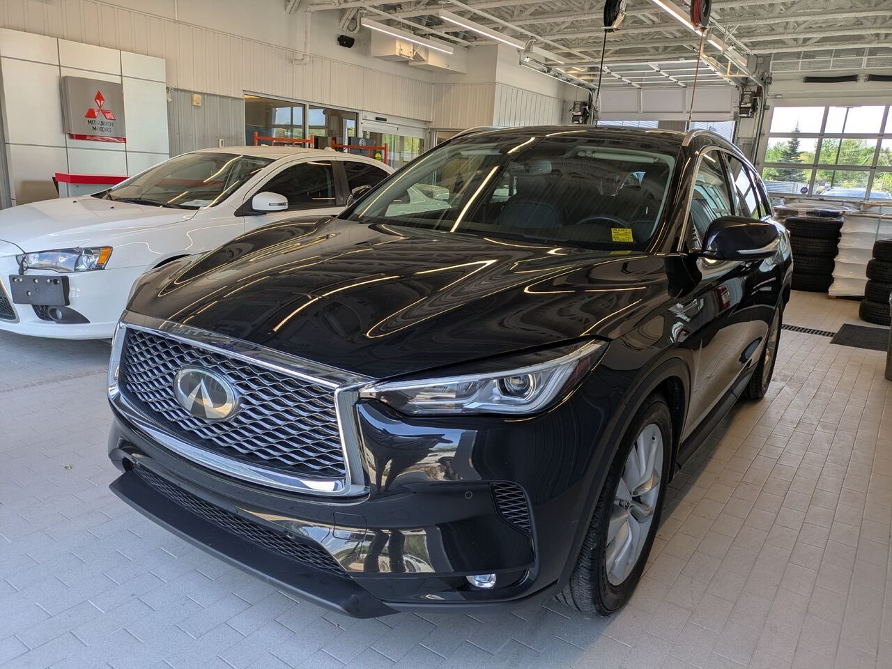 2019 INFINITI QX50 Black Gatineau - photo #1