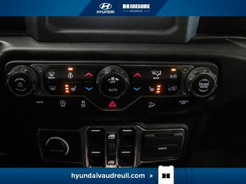 Jeep Wrangler Unlimited 2019 Gris Laval - photo #31