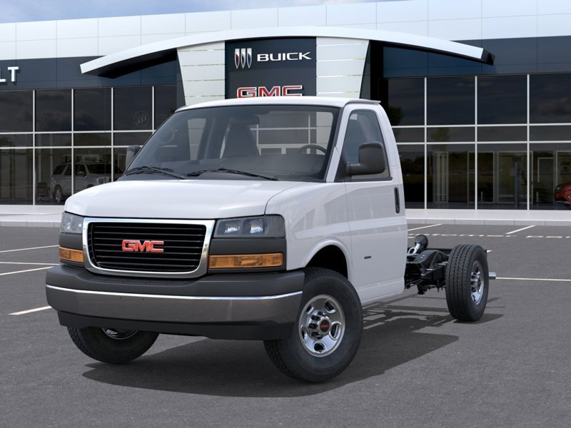 2026 GMC Savana Commercial Cutaway 3500 fourgonnette 139 po SUMMIT WHITE Sherbrooke - photo #5