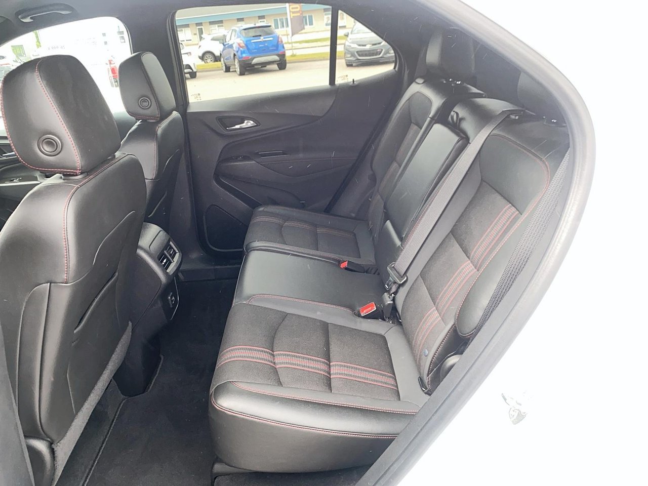 2023 Chevrolet Equinox VIN 3GNAXWEG8PL104961 White Chicoutimi - photo #7