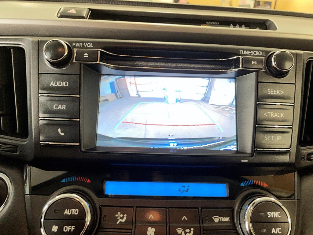 2018 Toyota RAV4 Black Amos - photo #31