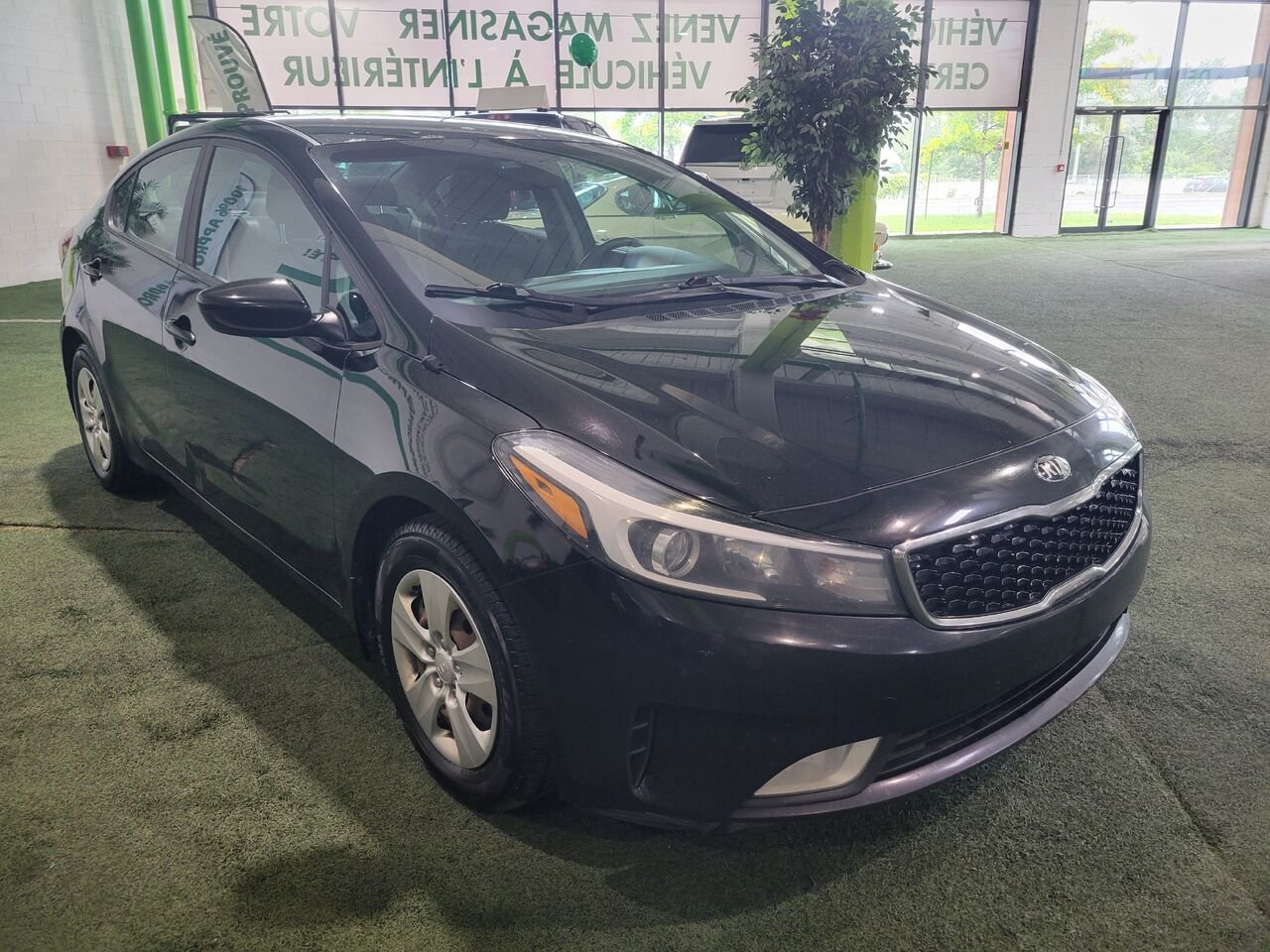 2017 Kia Forte Black  - photo #7