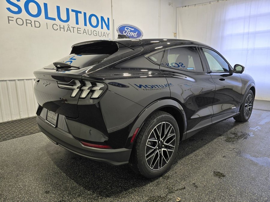 Ford Mustang Mach-E 2026 Noir ombre