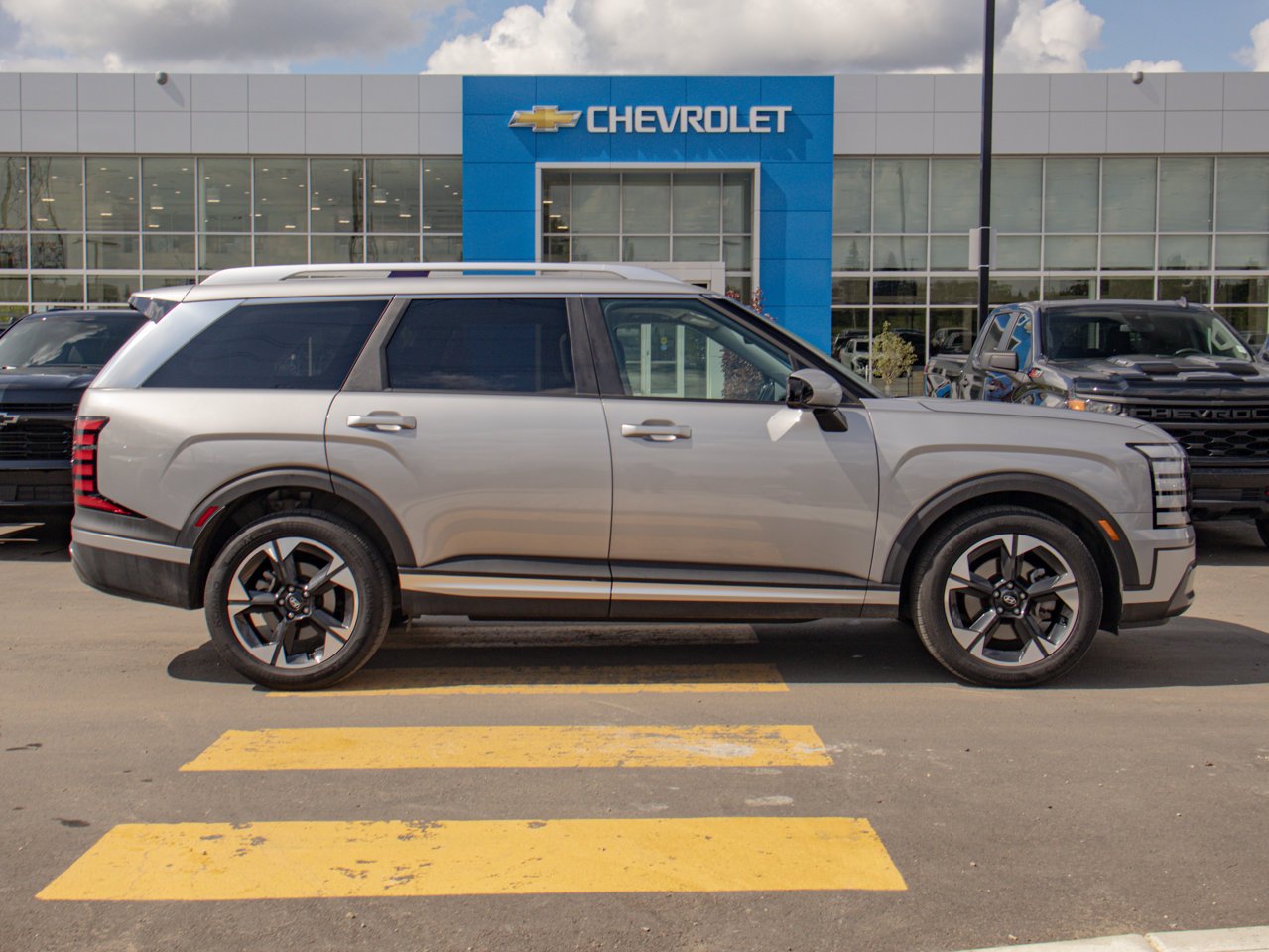 2026 Hyundai Palisade Preferred Trend AWD Grey Sherwood Park - photo #11