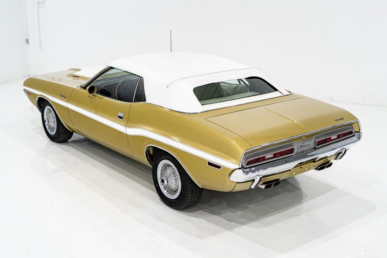 Dodge Challenger *PRIX EN USD* Convertible Fully restored to desirable specifications 1971 Or Montréal - photo #31