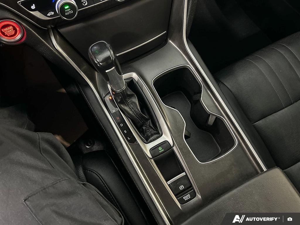 2019 Honda Accord Sedan 2600116B | EX-L White Edmonton - photo #17