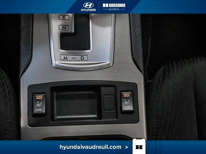 2010 Subaru Legacy Grey Laval - photo #28