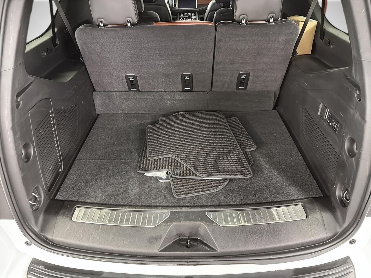 2024 GMC YUKON DENALI ULTIMATE White Saint-Hyacinthe - photo #5