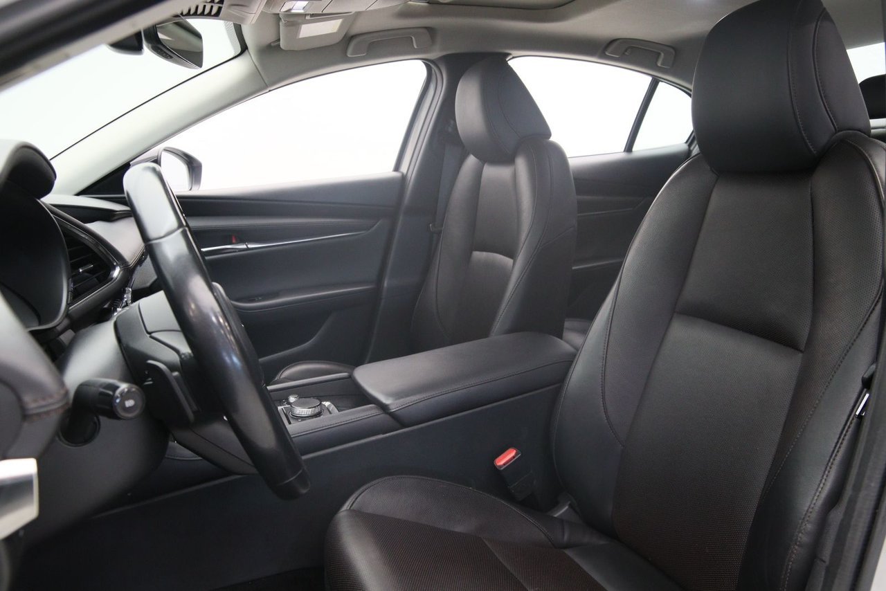 Mazda Mazda3 NIV JM1BPBDY0R1657937 2024 Gris Chicoutimi - photo #3