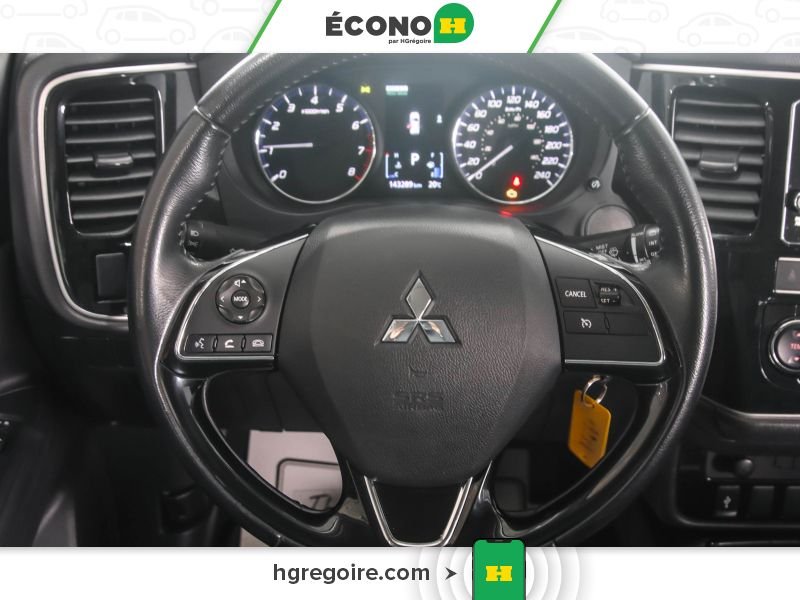 2019 Mitsubishi Outlander White Laval - photo #18