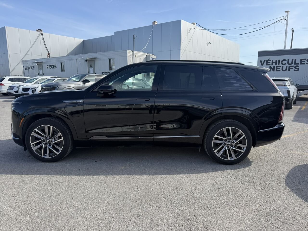 Cadillac VISTIQ Sport AWD FINANCEMENT À PARTIR 3.99% 2026 Noir Laval - photo #1