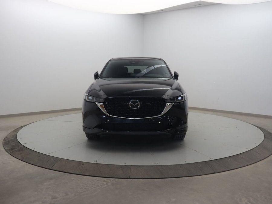 2022 Mazda CX-5 2022 Black