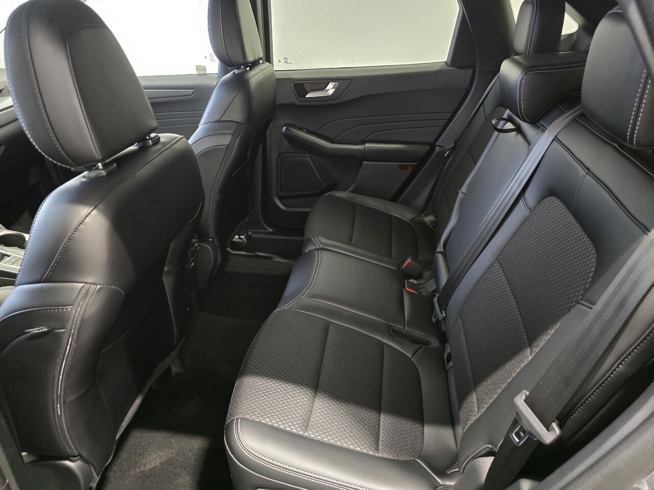 2025 Ford Escape Carbonized Grey Metallic Châteauguay - photo #6