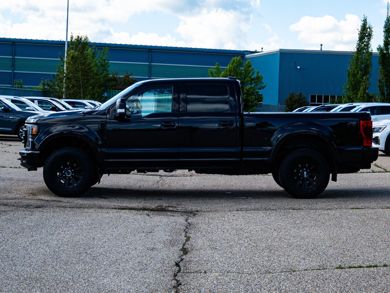 2022 Ford Super Duty F-350 SRW LARIAT 4WD Crew Cab 6.75' Box Black Sherwood Park - photo #9