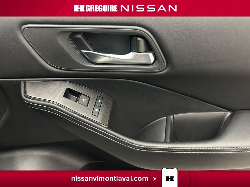 Nissan Rogue 2024 Blanc Laval - photo #55