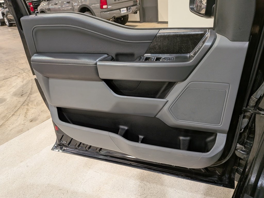 Ford F-150 XLT 4WD SuperCab 6.5' Box 2022 Noir Val-David - photo #33