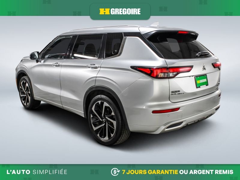 2023 Mitsubishi Outlander Silver Saint-Eustache - photo #5