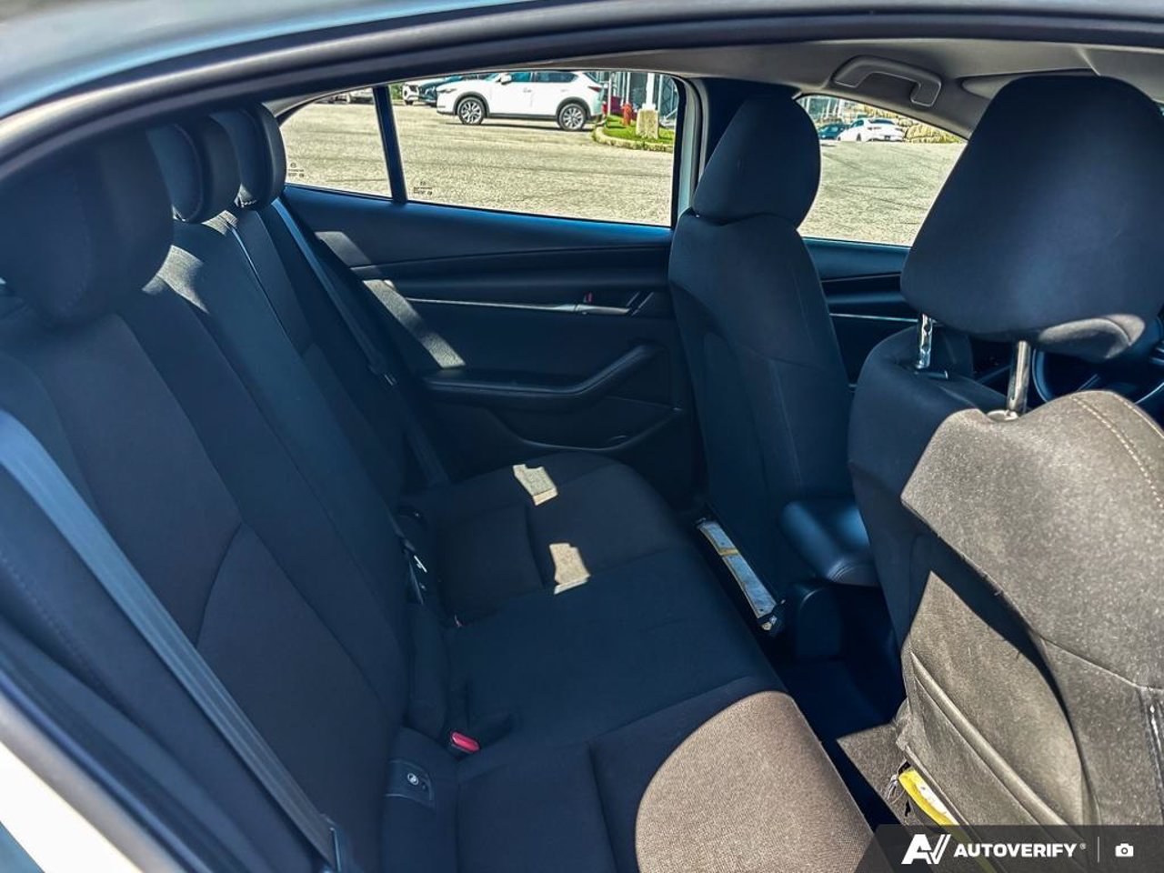 Mazda Mazda3 3MZBPAB72NM310088 2022 Blanc Mirabel - photo #25