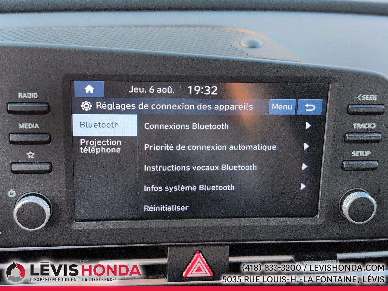 2022 Hyundai Elantra Essential Essential IVT Grey Lévis - photo #21