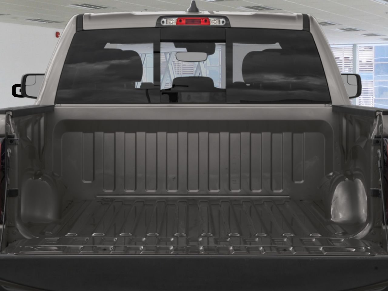 2026 RAM 1500 Diamond Black Crystal Pearl Repentigny - photo #8